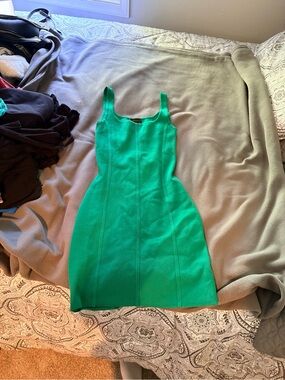 House of Harlow 1960 Emerald Green Tank Sheath Dress